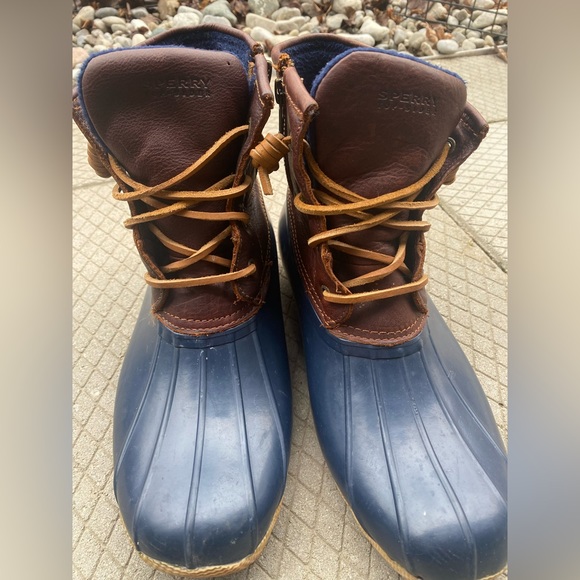 Women’s Sperry Saltwater Duck Boot Size 10 - Picture 2 of 6